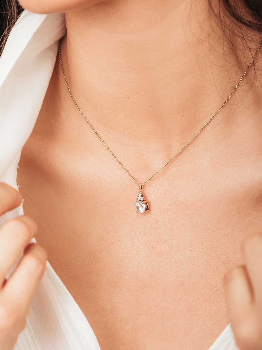 ElisaJewels Chloe Pendant Necklace